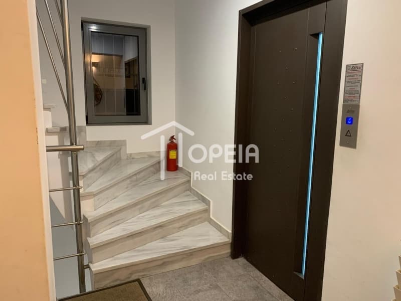 Apartment in Terpsithea, Glyfada — Photo 10 of 12