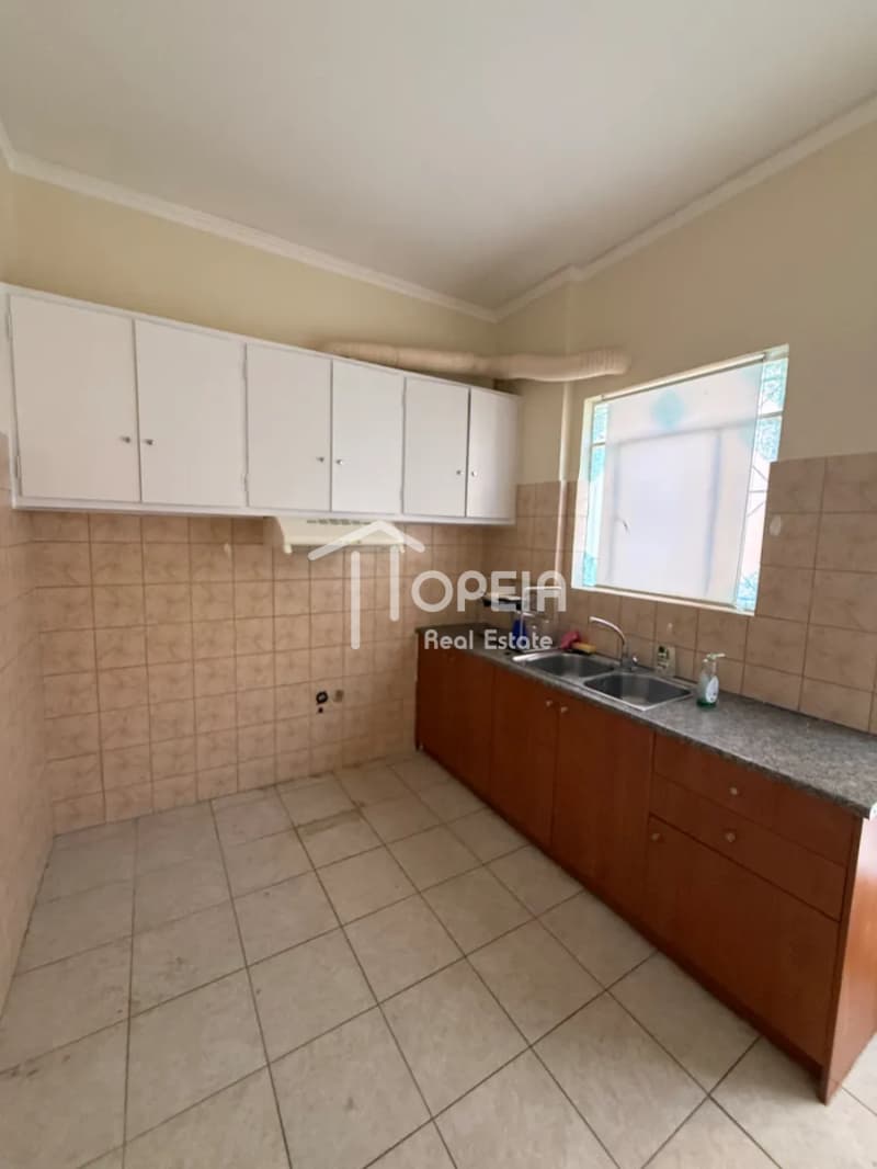 Apartment in Panionia, Glyfada — Photo 1 of 15