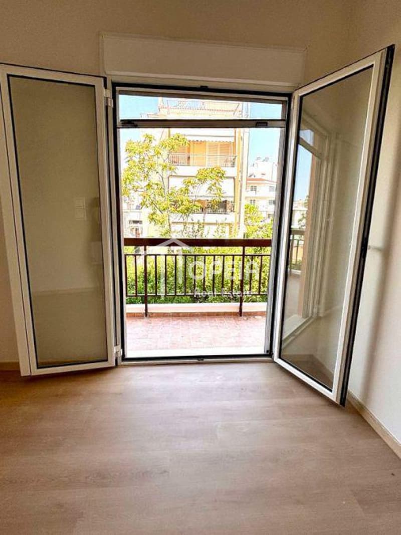 House in Terpsithea, Glyfada — Photo 13 of 18