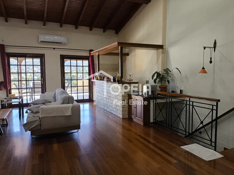 House in Porto Rafti, Vravrona — Photo 2 of 16