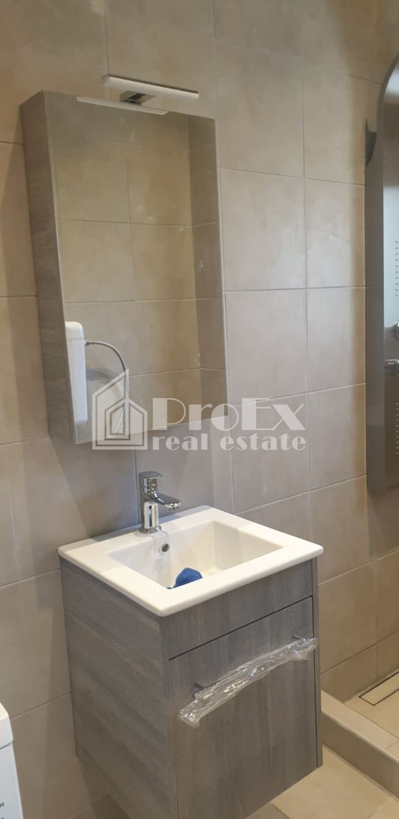 Apartment in Platia Papadiamanti, Ano Patisia — Photo 8 of 11