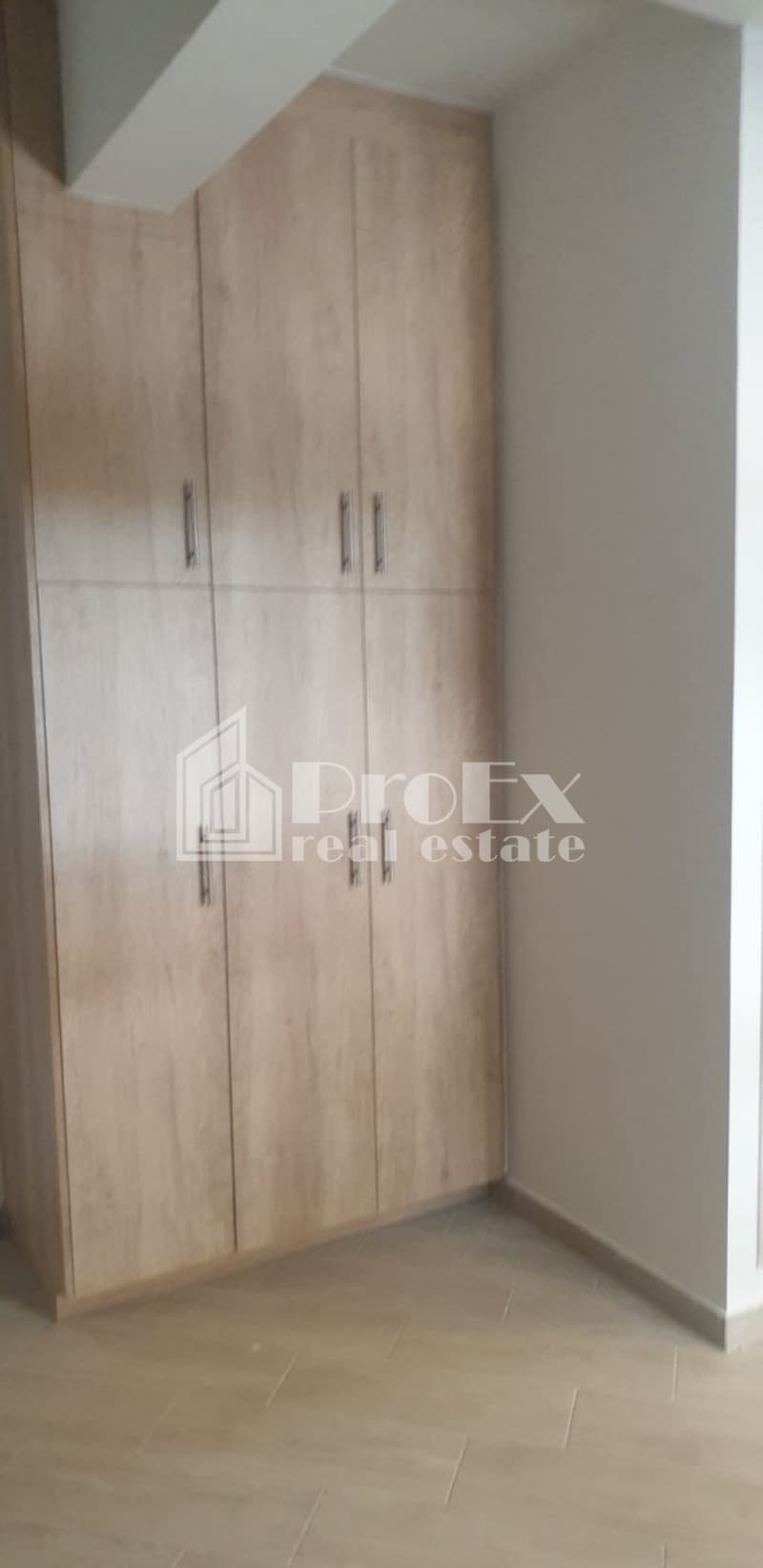 Apartment in Platia Papadiamanti, Ano Patisia — Photo 10 of 11