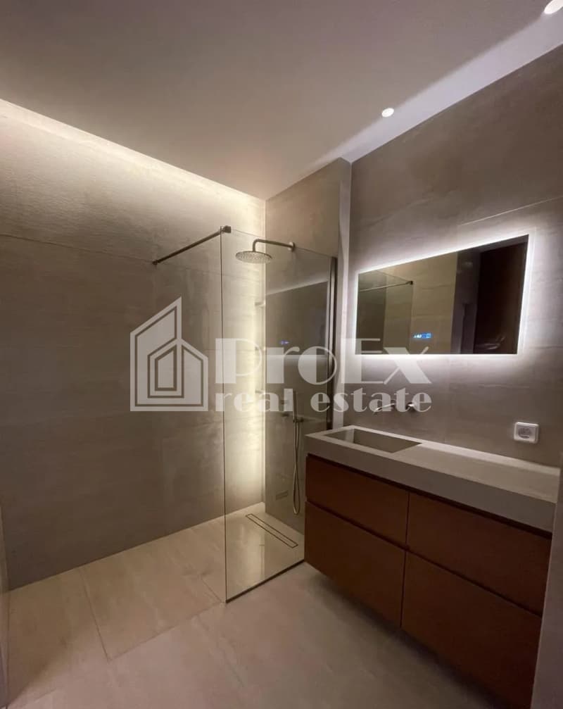 Apartment in Agios Georgios, Neo Psichiko — Photo 1 of 6