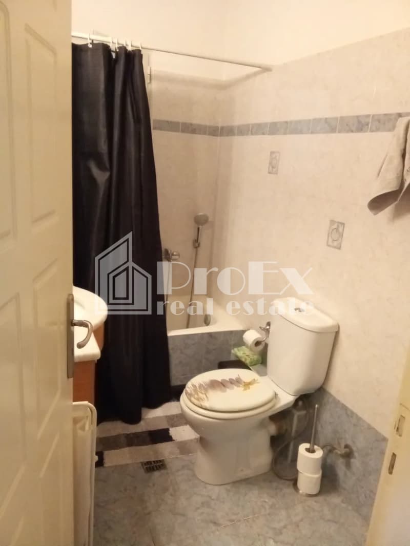 Apartment in Center, Ilion — Photo 6 of 12