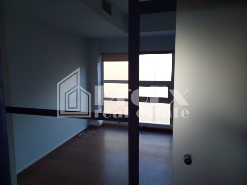 Office in Evaggelistria, Piraeus — Photo 4 of 9