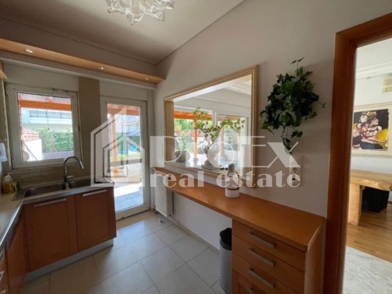 House in Golf, Glyfada — Photo 11 of 30