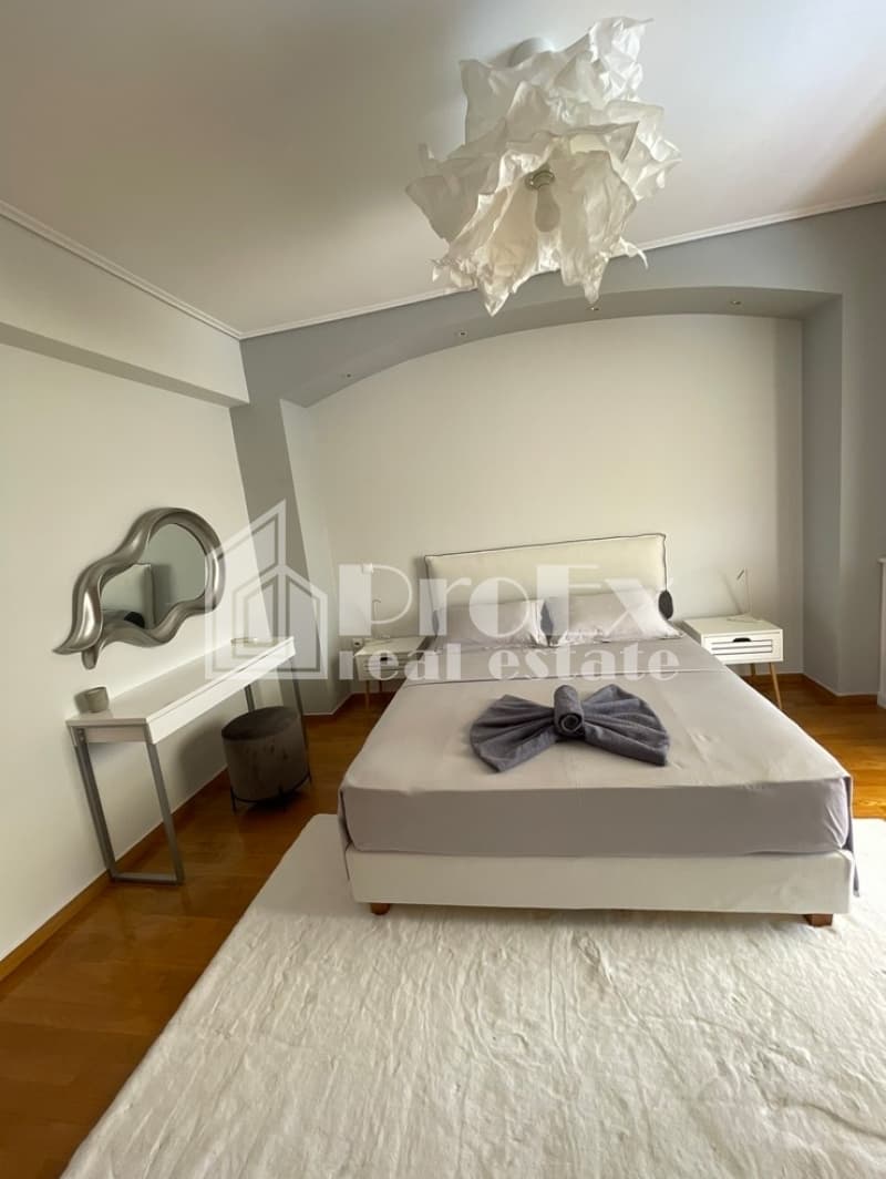House in Golf, Glyfada — Photo 19 of 30