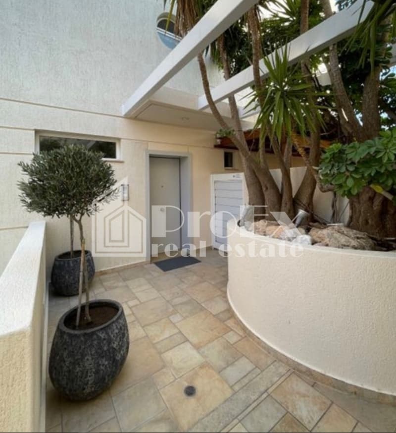 House in Golf, Glyfada — Photo 21 of 30