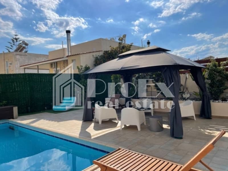 House in Golf, Glyfada — Photo 2 of 30