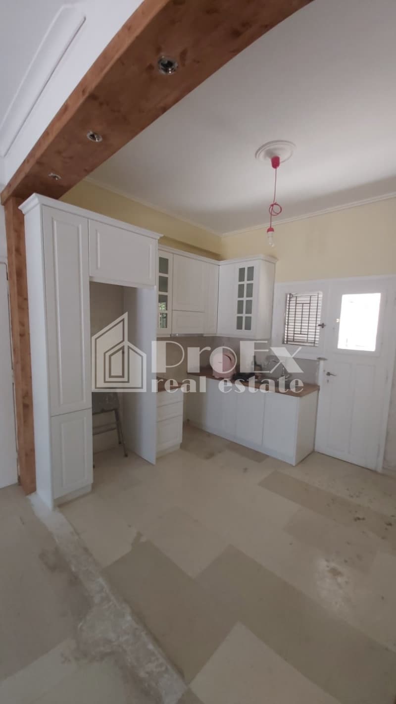 Apartment in Center, Metamorfosi — Photo 1 of 10