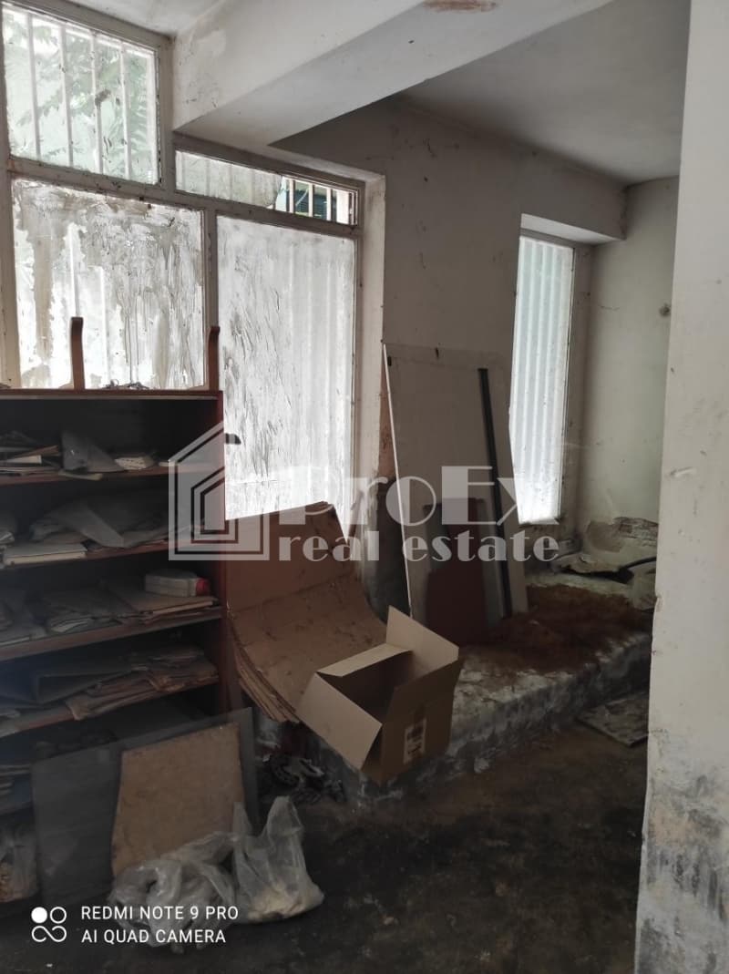 Warehouse in Agia Triada, Iraklio — Photo 12 of 13