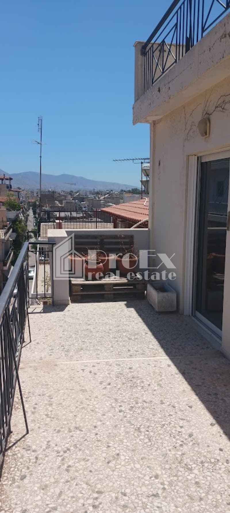 Μονοκατοικία στην Άσπρα Χώματα, Νίκαια — Φωτογραφία 1 από 30