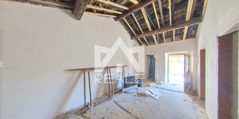House in Αgios Georgios, Corfu — Photo 1 of 10