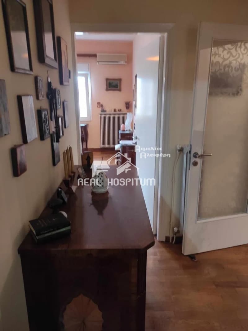 Apartment in Verga, Attiki — Photo 10 of 18