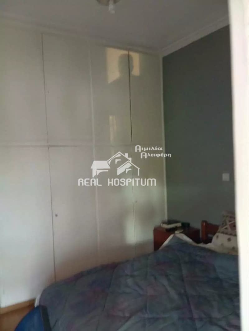 Apartment in Center, Ilion — Photo 7 of 9