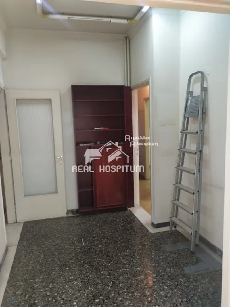 Apartment in Leof. Liosion, Attiki — Photo 9 of 10