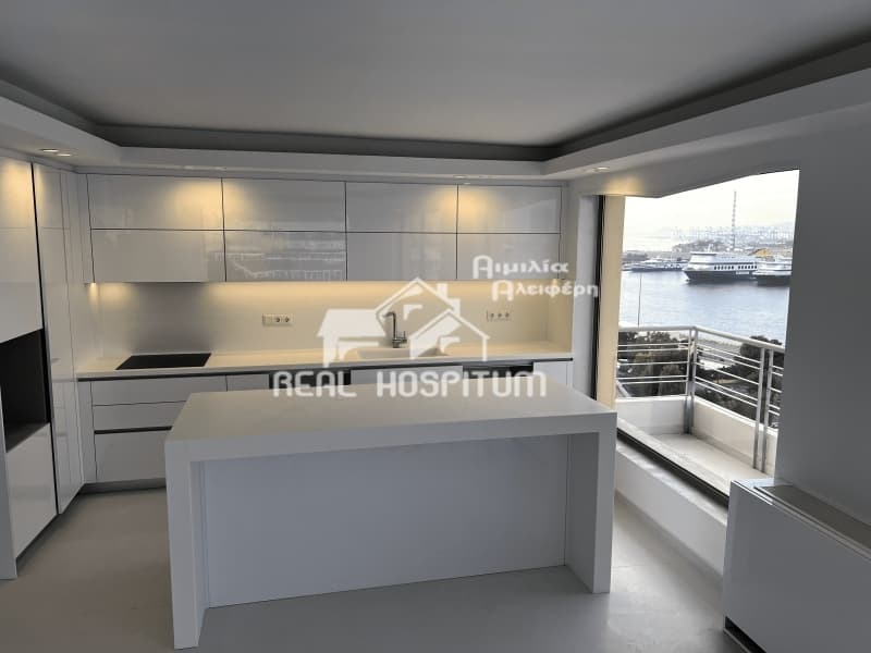 Apartment in Chatzikiriakeio, Piraeus — Photo 2 of 9