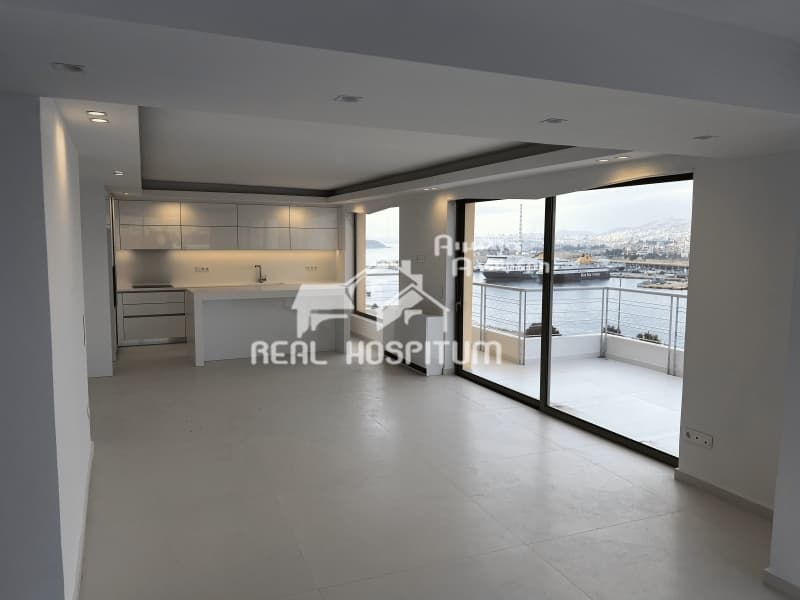 Apartment in Chatzikiriakeio, Piraeus — Photo 3 of 9