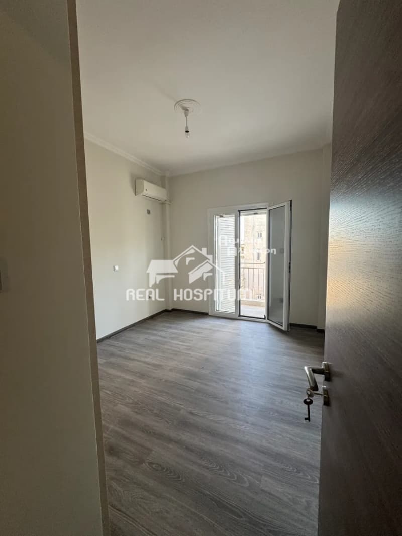 Apartment in Orio Agias Varvaras, Koridallos — Photo 3 of 7
