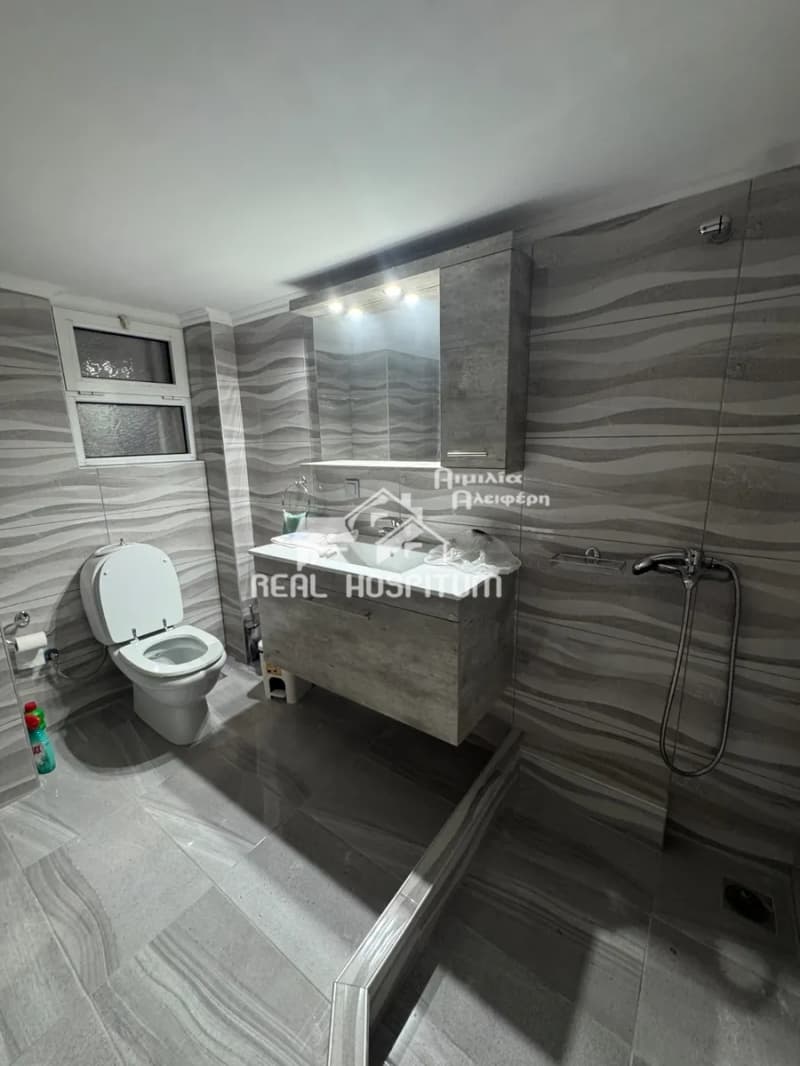 Apartment in Orio Agias Varvaras, Koridallos — Photo 6 of 7