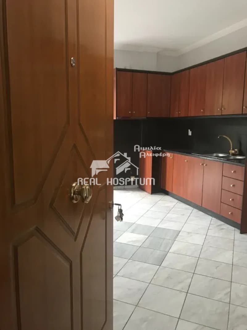 Διαμέρισμα στην Δαφνί, Χαϊδάρι — Φωτογραφία 1 από 16