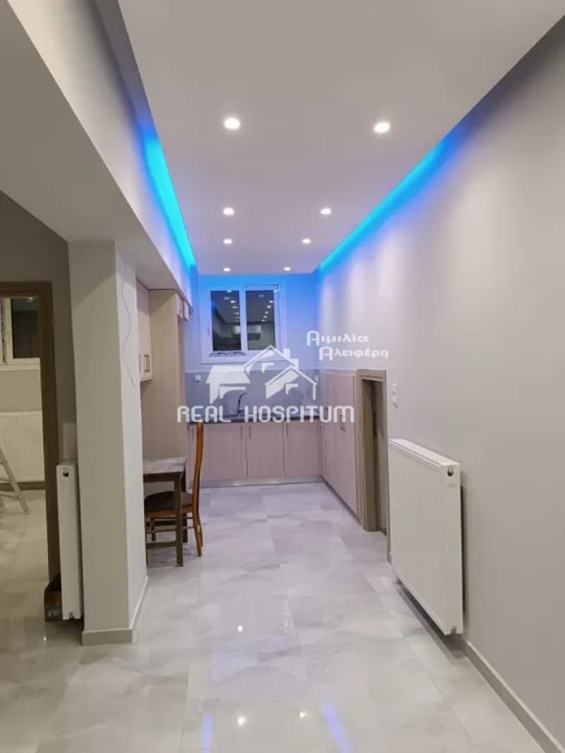 Apartment in Orio Agias Varvaras, Koridallos — Photo 1 of 12