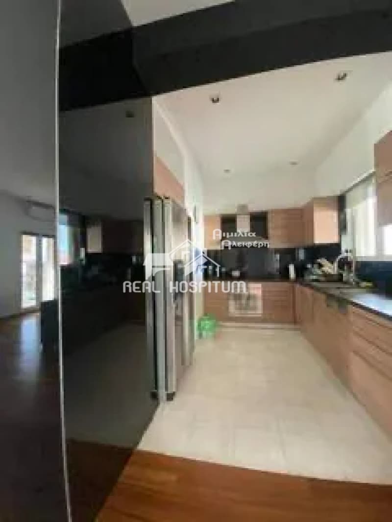 Apartment in Stathmos Larisis, Kolonos - Kolokinthous — Photo 2 of 7