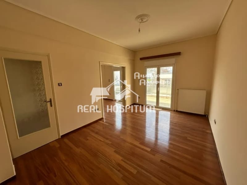 Apartment in Strefi, Exarchia - Neapoli — Photo 1 of 20