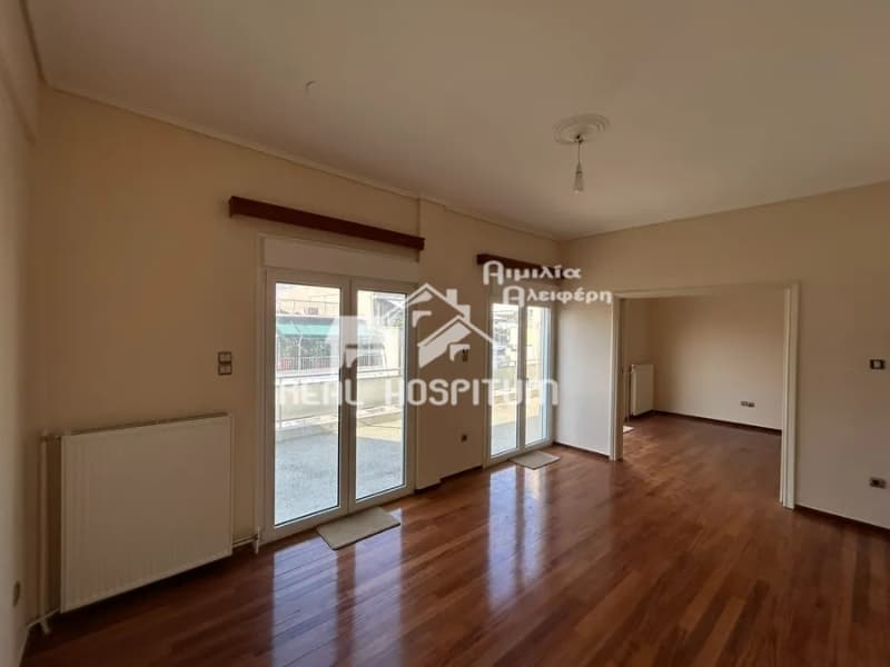 Apartment in Strefi, Exarchia - Neapoli — Photo 3 of 20