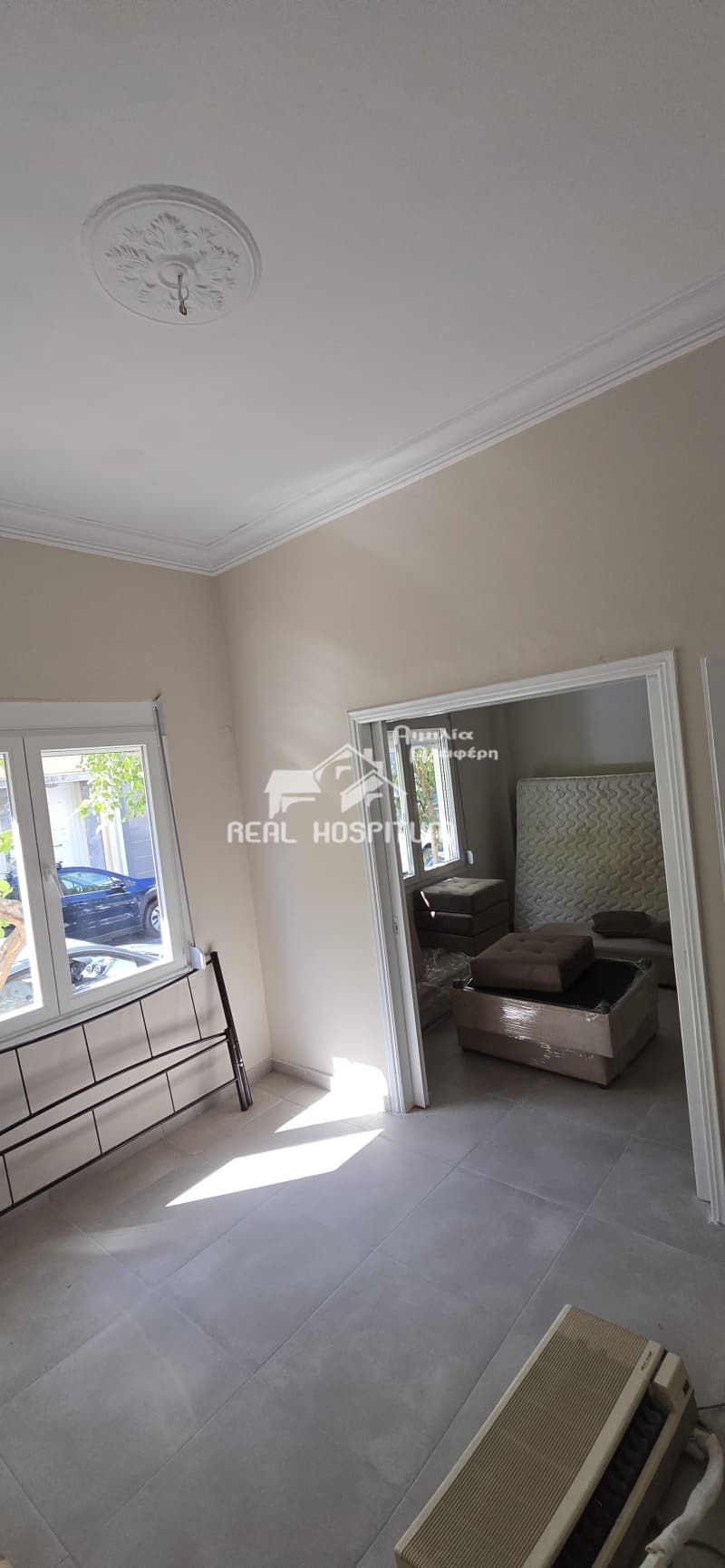 Apartment in Agia Sofia, Piraeus — Photo 1 of 12