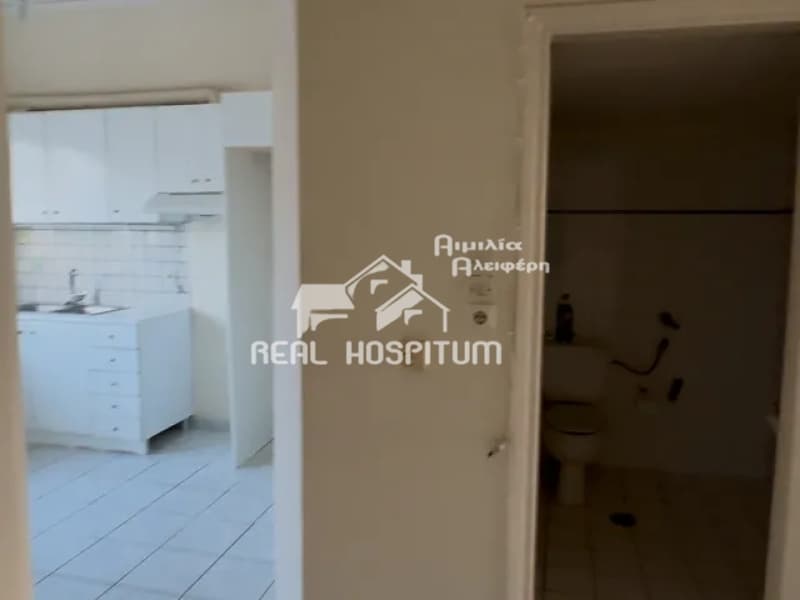 Apartment in Chatzikiriakeio, Piraeus — Photo 5 of 8