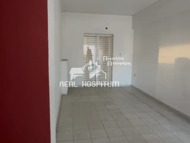 Apartment in Chatzikiriakeio, Piraeus — Photo 2 of 9