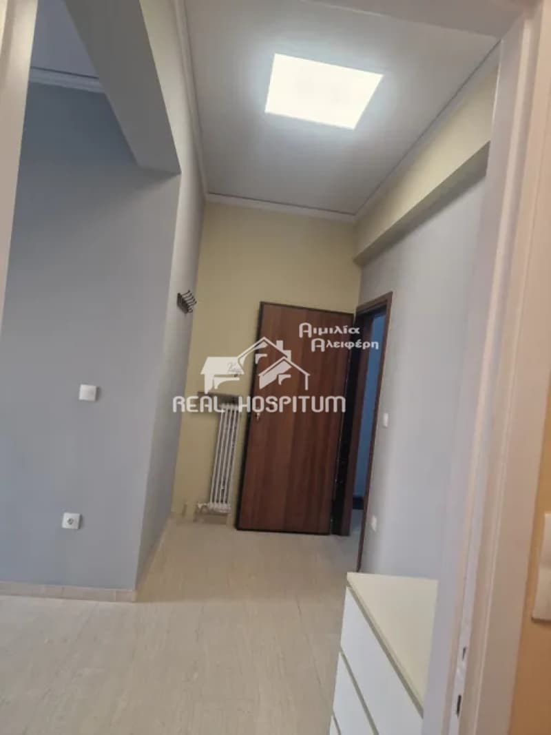 Apartment in Center, Nea Erithraia — Photo 3 of 8