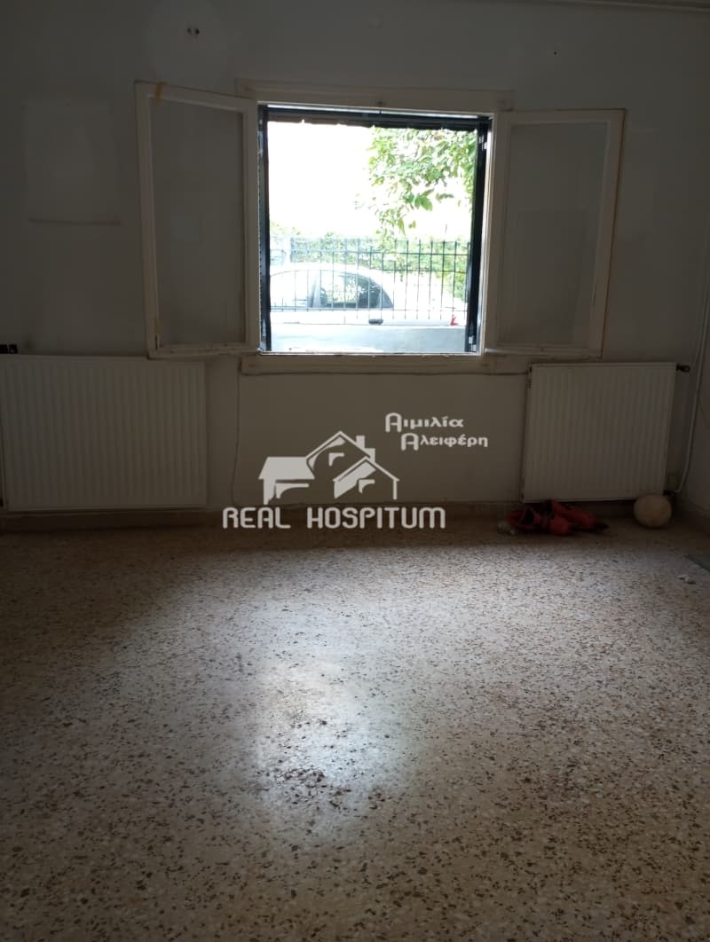 House in Kipoupoli, Petroupoli — Photo 4 of 5