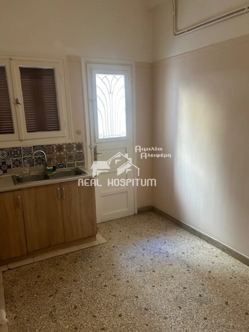 Apartment in Voulgari - Agios Eleftherios, Patisia — Photo 2 of 9