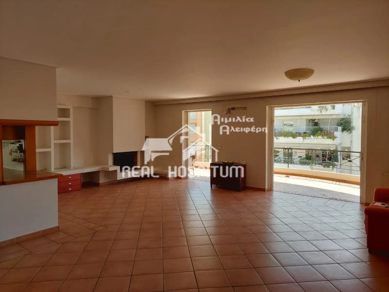 Apartment in Ano Nea Smyrni, Nea Smyrni — Photo 1 of 14