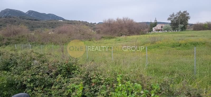 Parcel in Kassiopi, Corfu — Photo 2 of 3