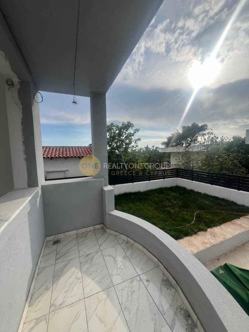 House in Kalivia, Kalivia Thorikou — Photo 4 of 21