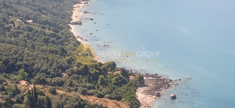 Parcel in Achilleio, Corfu — Photo 2 of 9