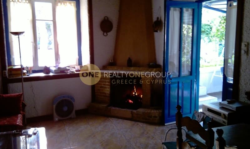 House in Kouzounos, Spetses — Photo 4 of 12