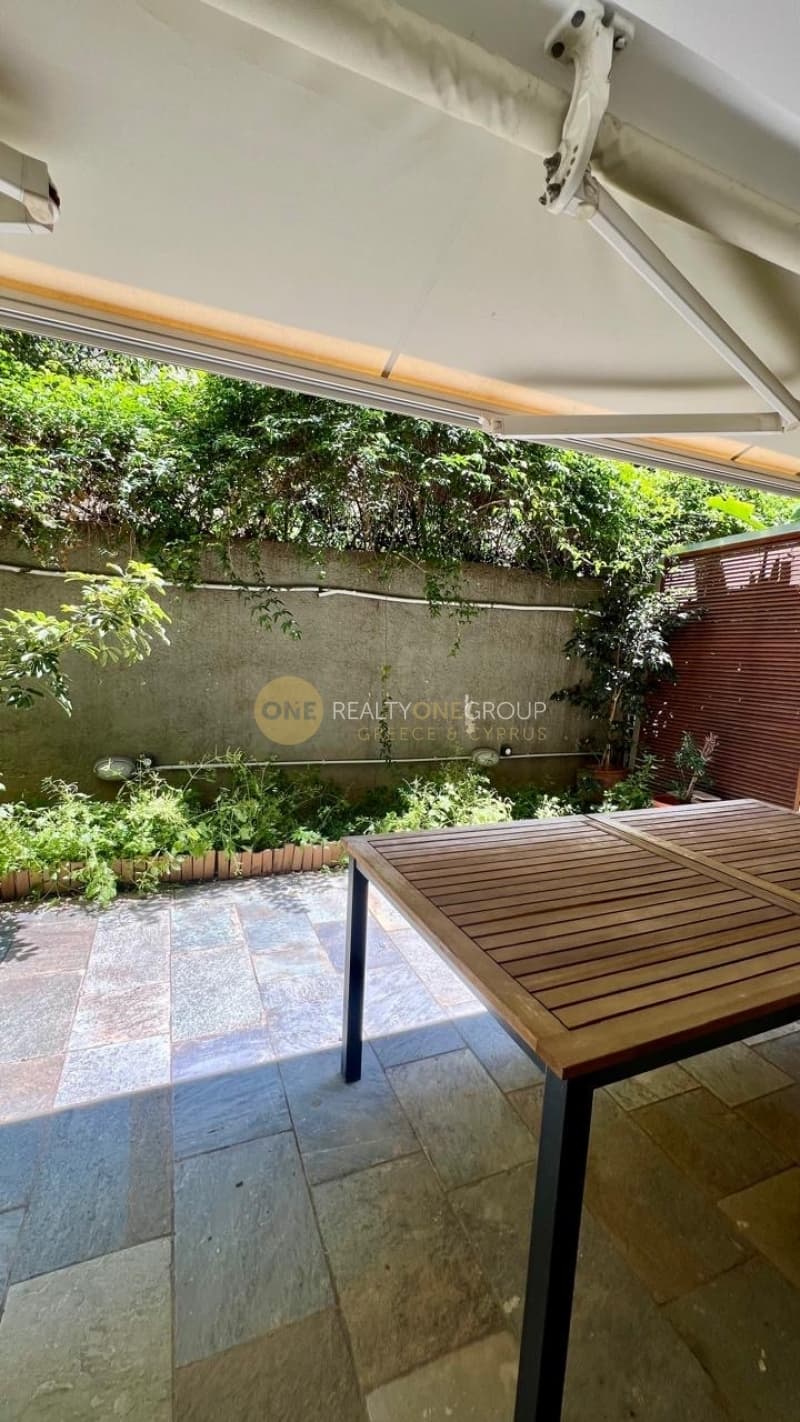 House in Floisvos, Palaio Faliro — Photo 1 of 9