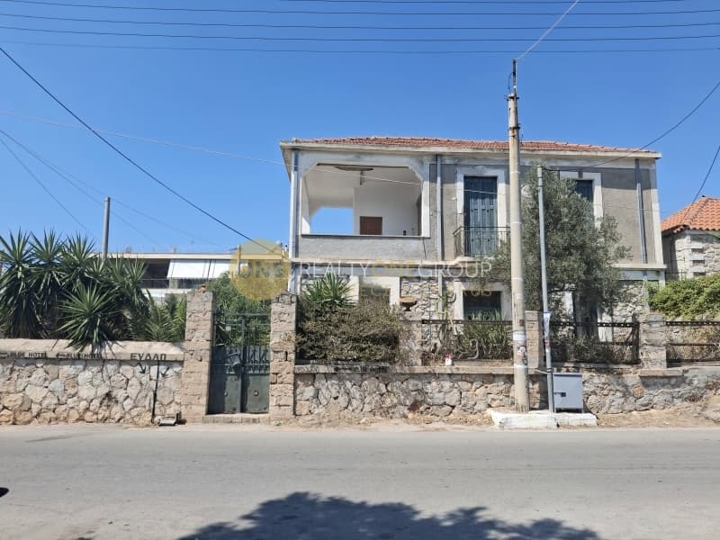 House in Selinia, Salamina — Photo 1 of 24
