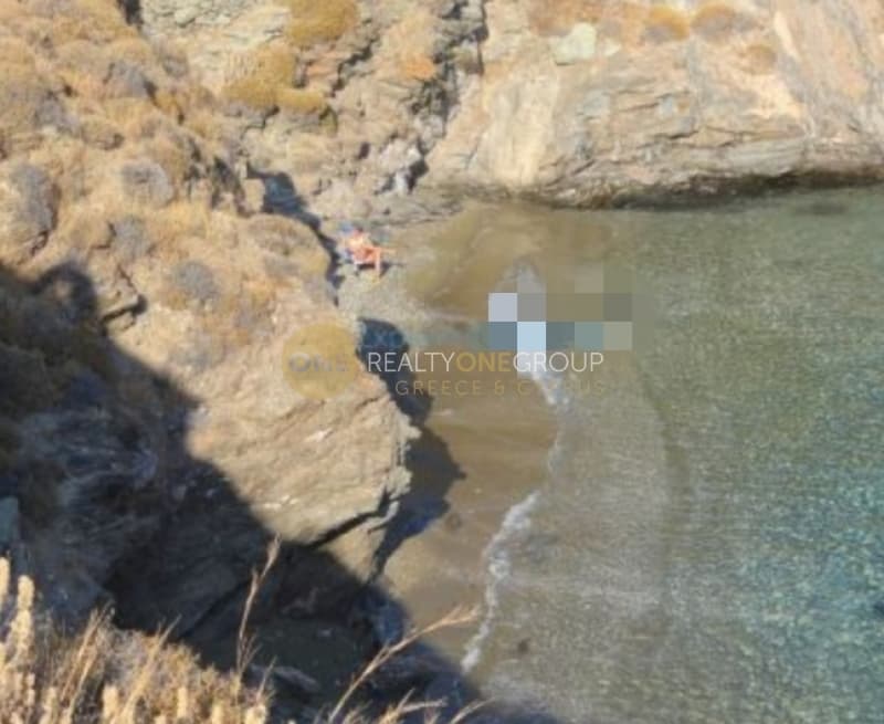 Αγροτεμάχιο στην Λουτρά, Κύθνος — Φωτογραφία 1 από 3