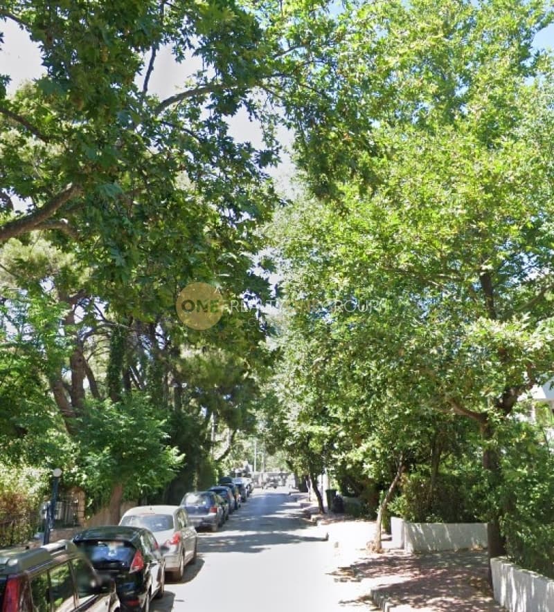 Οικόπεδο στην Αδάμες (Οικισμός Πελοποννησίων), Κηφισιά — Φωτογραφία 1 από 3