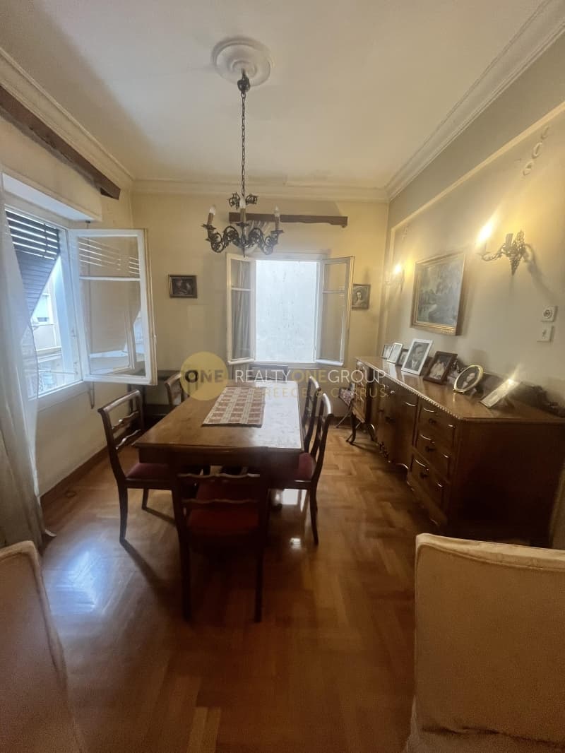 House in Plateia Koliatsou, Patision - Acharnon — Photo 1 of 31