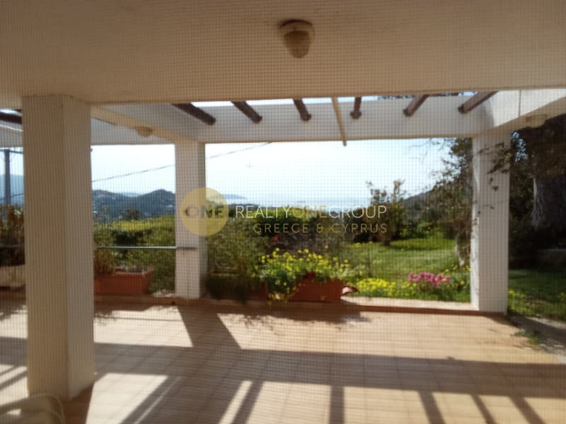 House in Lofos Kselaftaki, Kalivia Thorikou — Photo 1 of 30