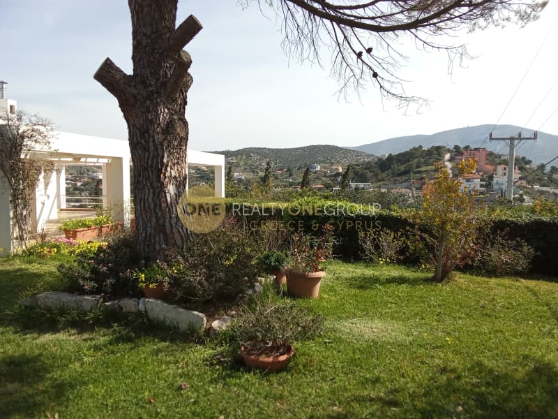 House in Lofos Kselaftaki, Kalivia Thorikou — Photo 2 of 30