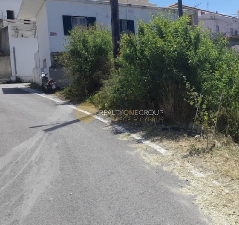 Building Plot in Chora, Andros — Photo 2 of 12