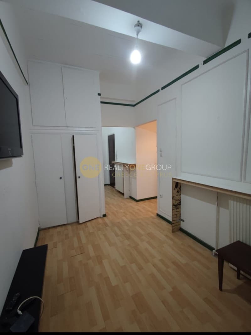 Apartment in Strefi, Exarchia - Neapoli — Photo 1 of 18