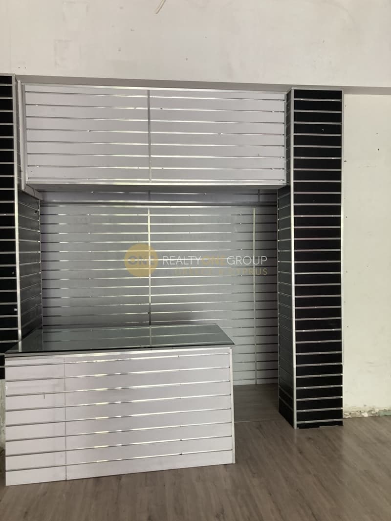 Retail Store in Achladia, Aigaleo — Photo 9 of 9